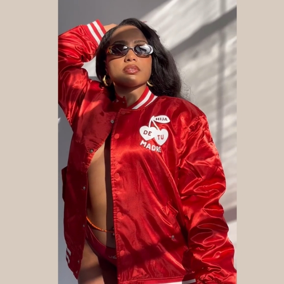 HIJA DE TU MADRE BOMBER JACKET - Picture 3 of 16